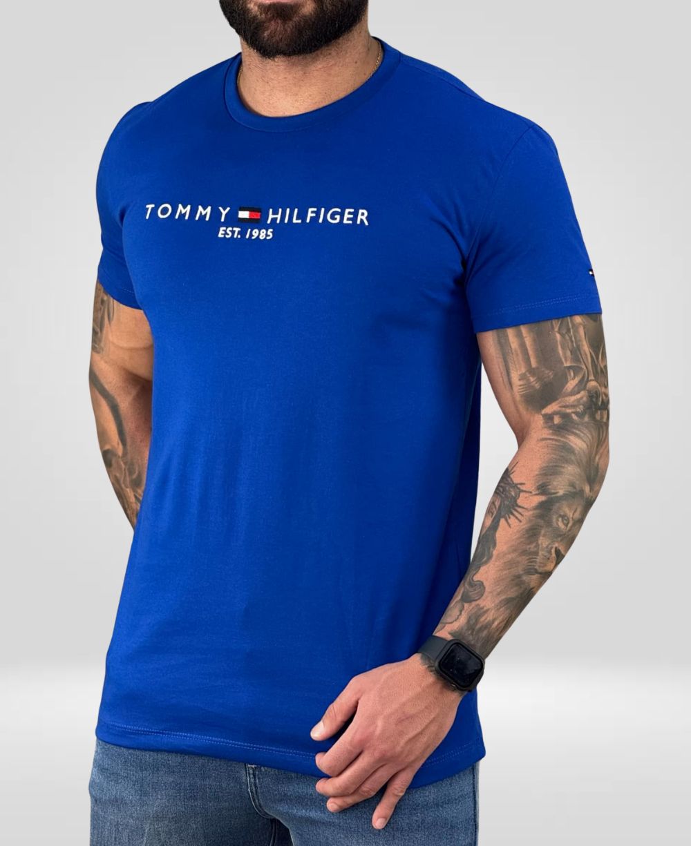 Camiseta Azul Real Masculina Est. 1985 - Tommy Hilfiger